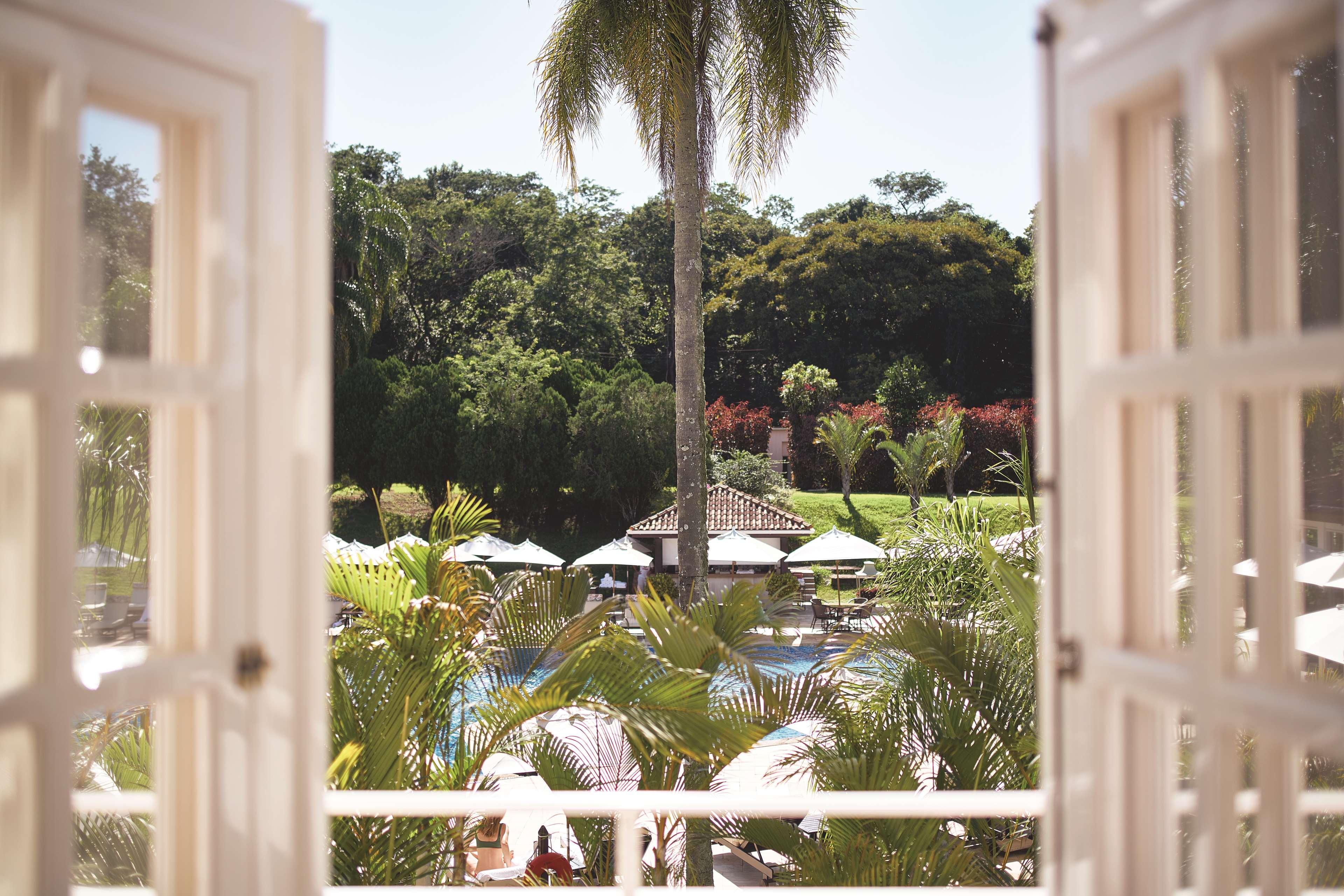 Hotel das Cataratas, A Belmond Hotel, Iguassu Falls Foz do Iguaçu Exterior foto View of the pool at the InterContinental Sanctuary Cove Resort